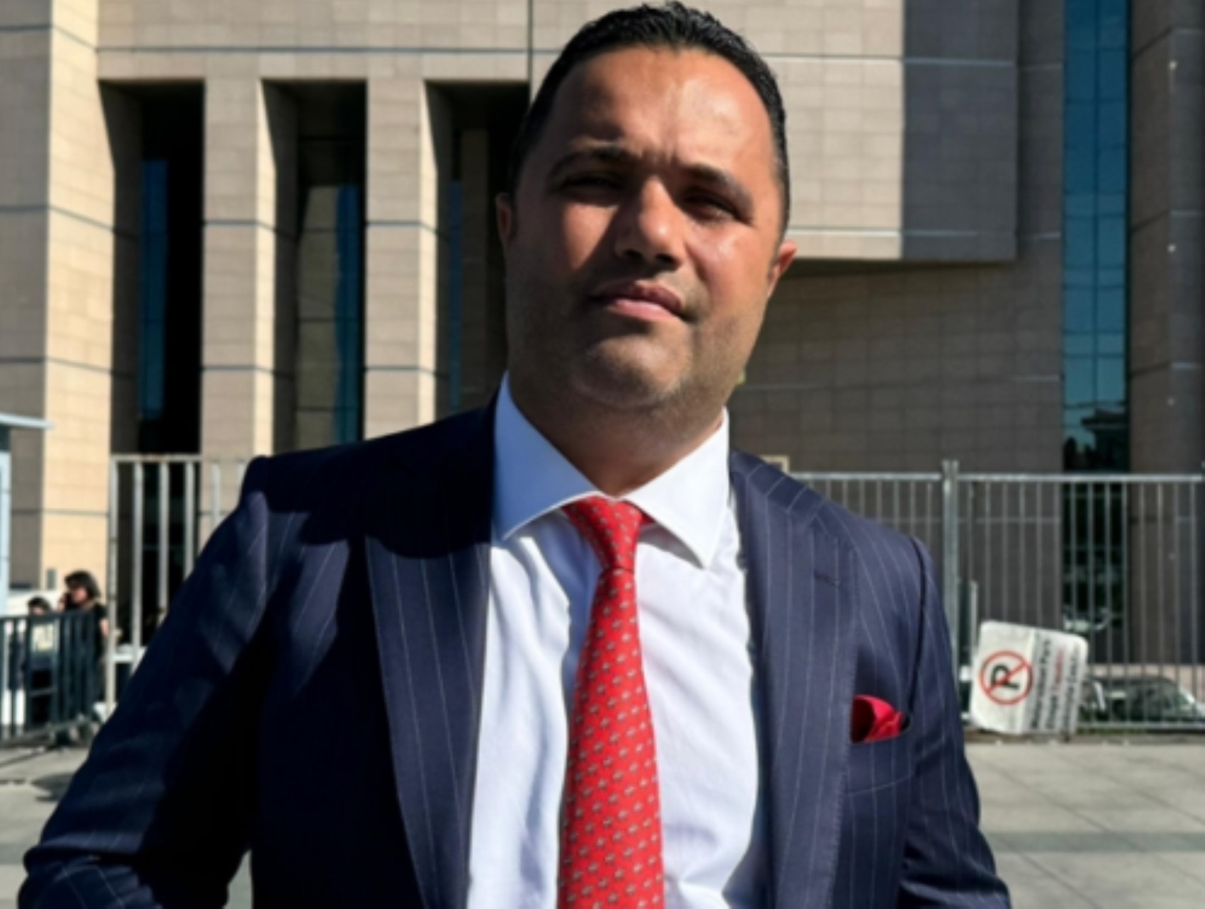 Rezan Epözdemir polemiğine ROK da katıldı: 'Mehmet Uçum'un oğlu ile birlikte çalışıyor'