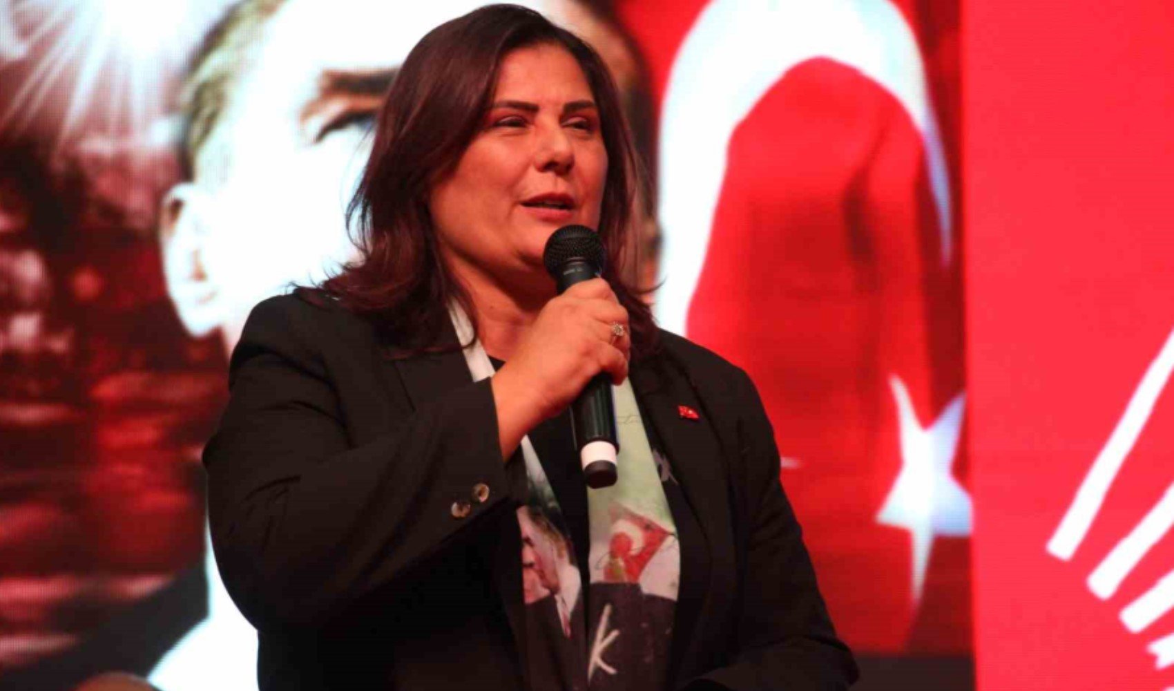 CHP'li vekil açıkladı: Özlem Çerçioğlu partisinden istifa edip AKP'ye geçiyor