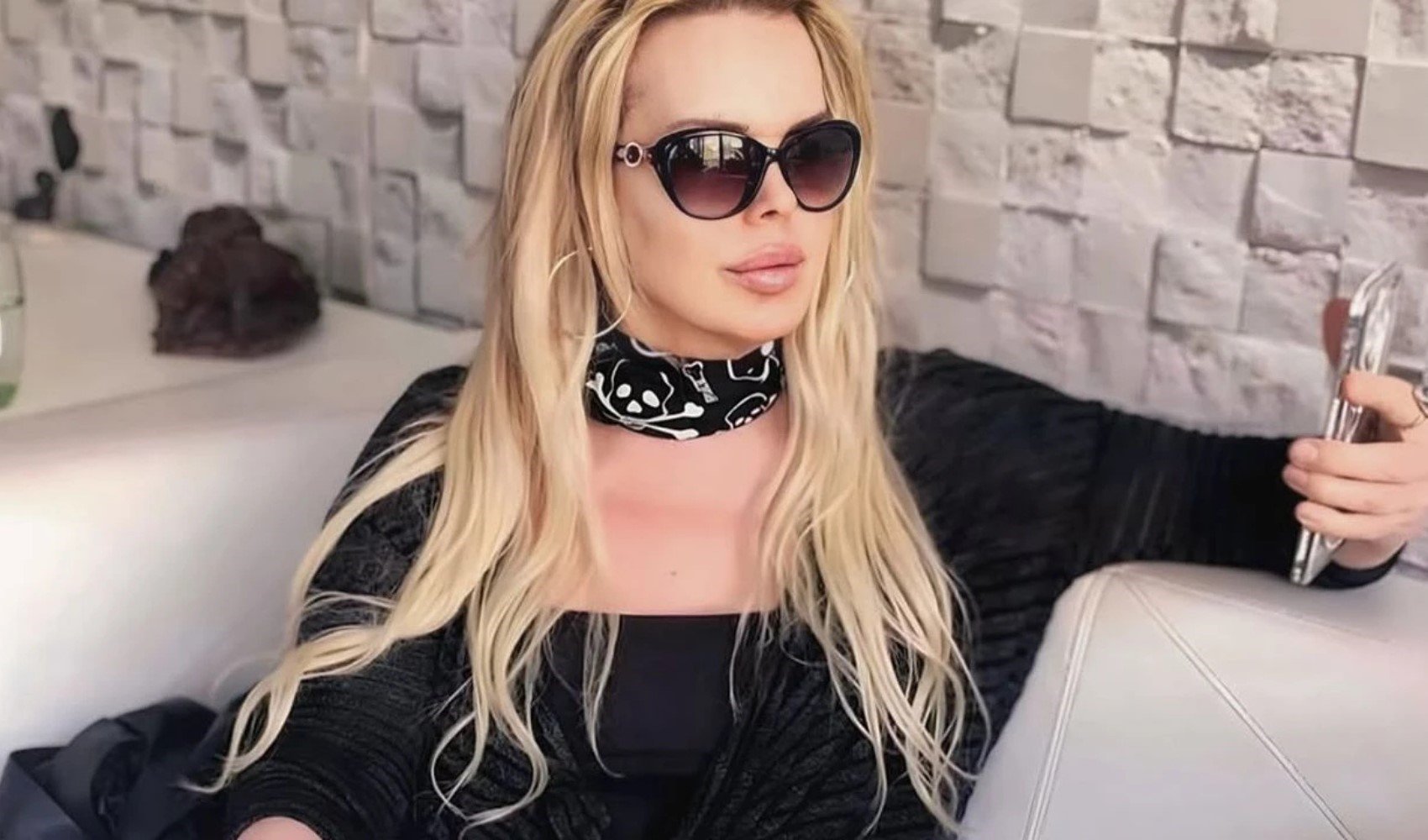 Harika Avcı, sağlık iddialarını yalanladı: Onur Akay’a konuşma yasağı aldı, Müslüm Gürses düetiyle dönüş yapıyor