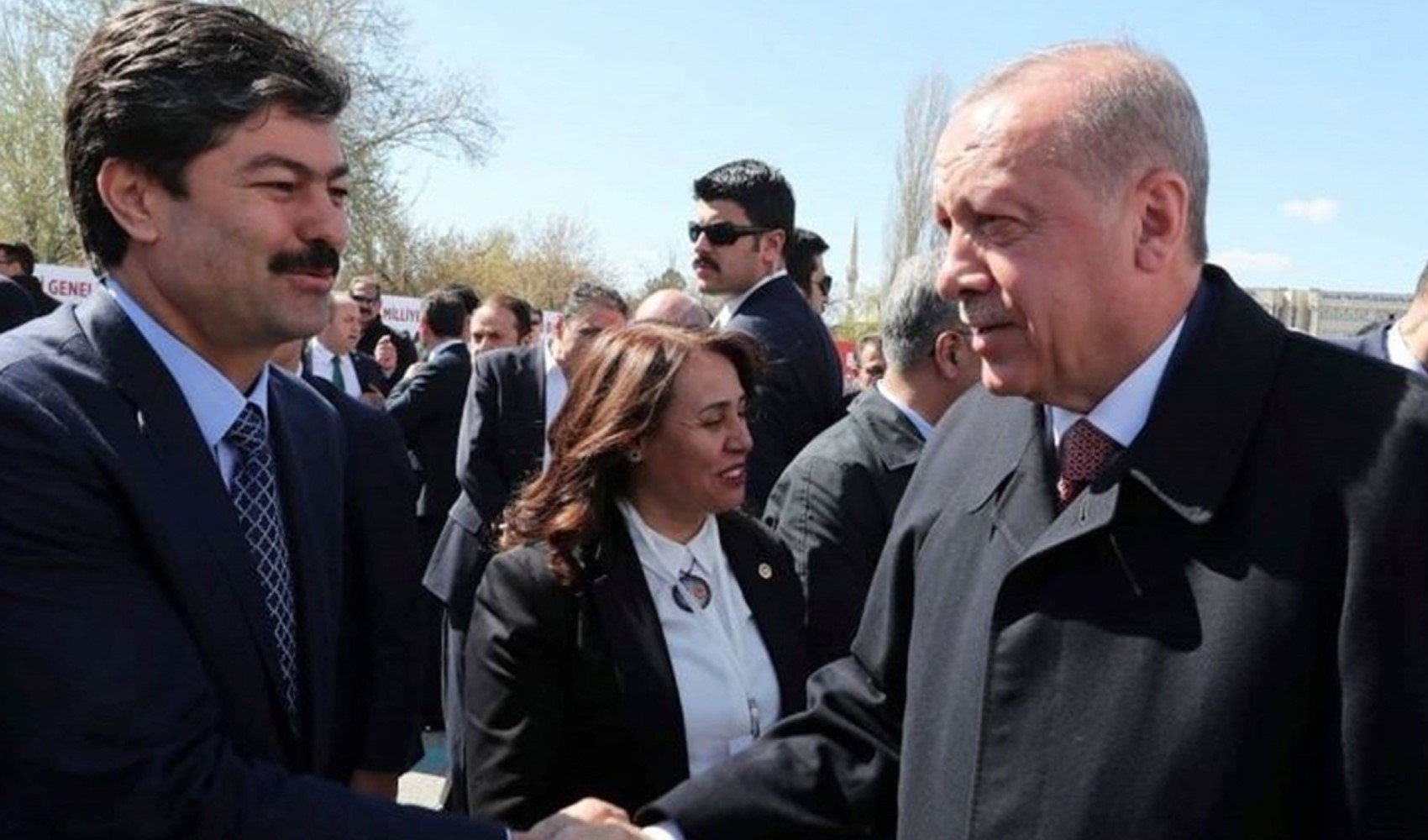 AKP'li vekilden sahte diploma düzenlemesi haberlerine erişim engeli