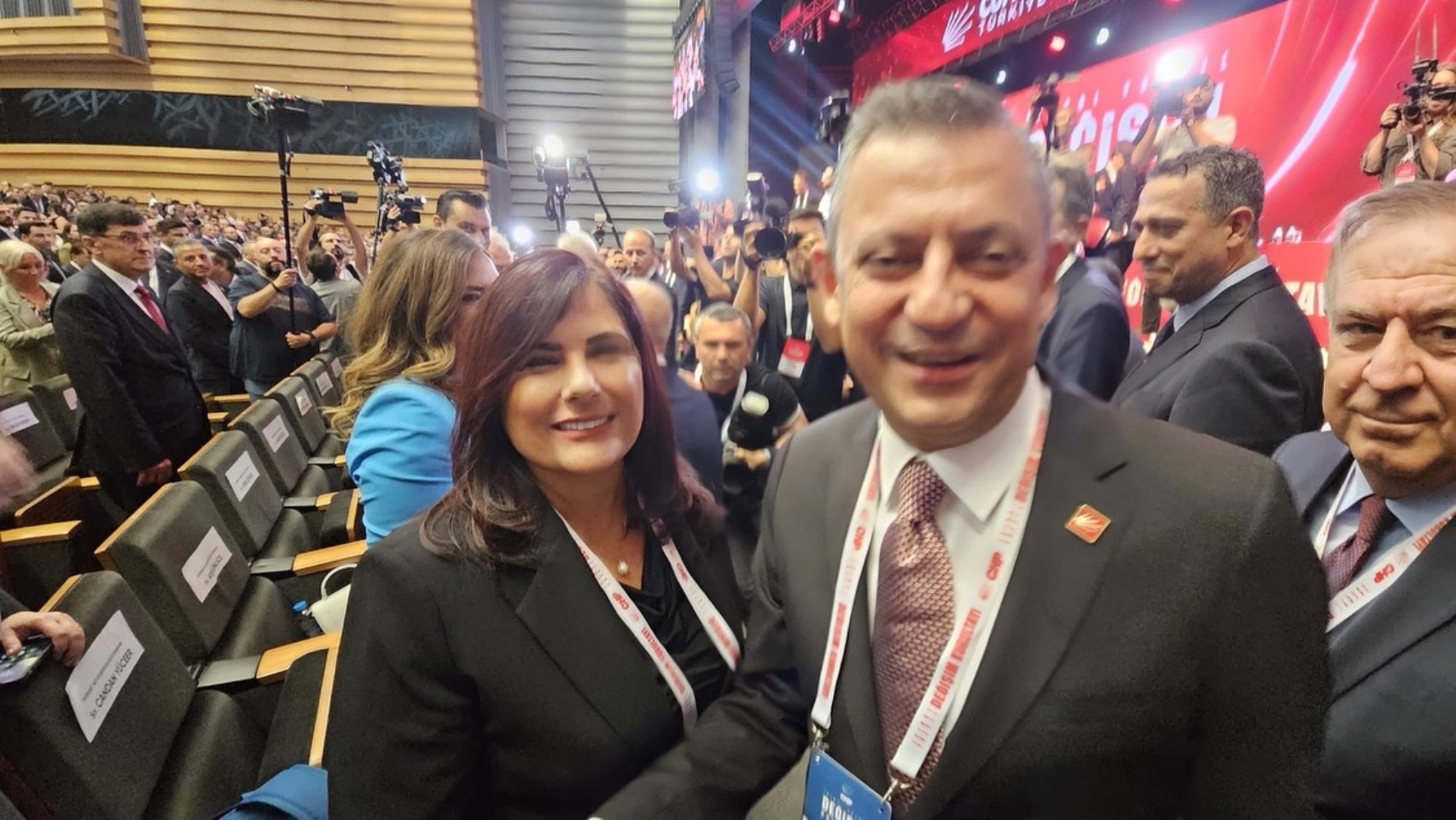AKP'nin yeni transferi kulislerden sızdı: 'Özlem Çerçioğlu kadar konuşulacak bir katılım daha var'