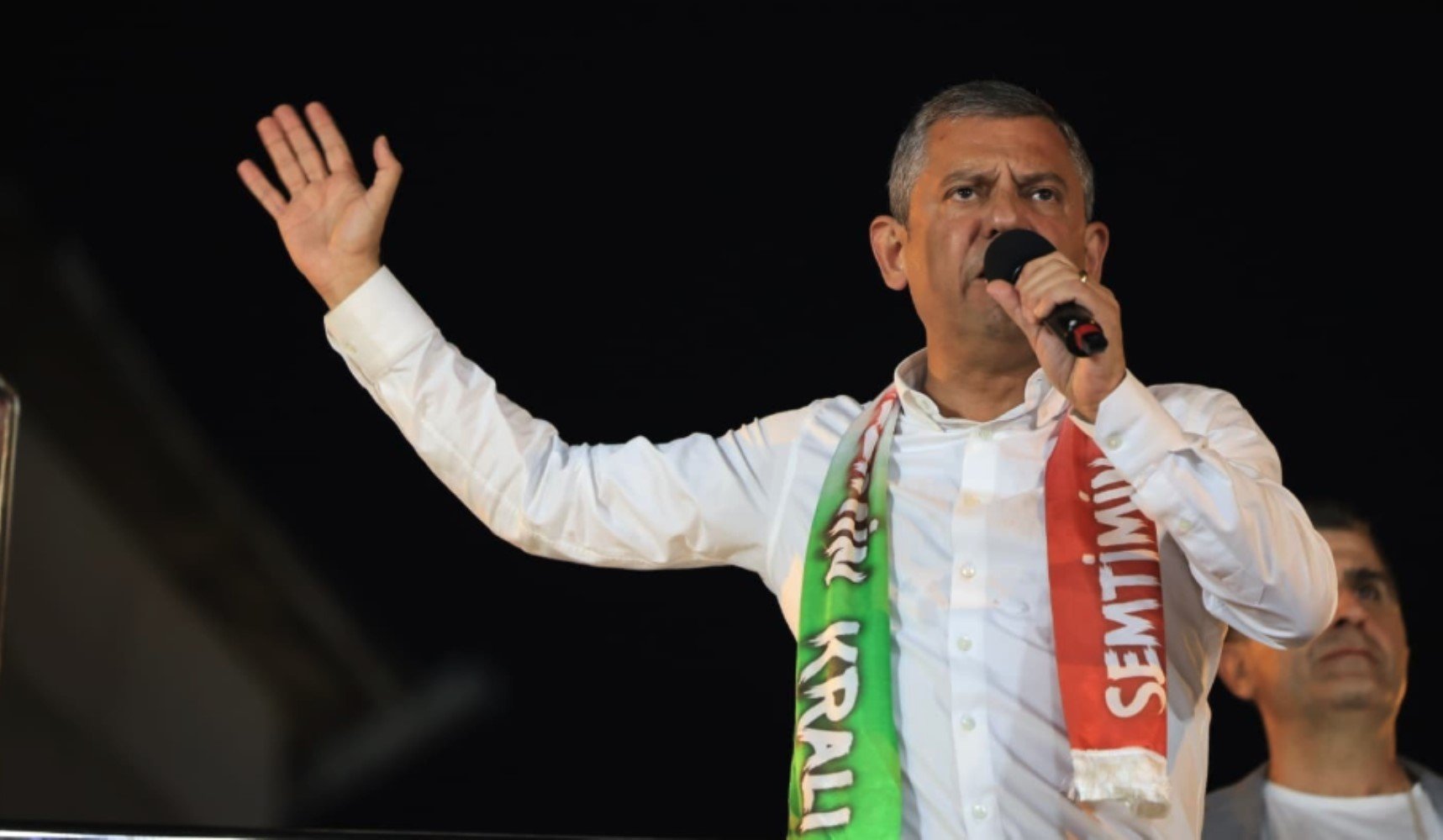 Özel'in AKP'ye kuruluş yıl dönümü hediyesiyle ilgili bomba iddia! 'Erdoğan istifa edecek...'