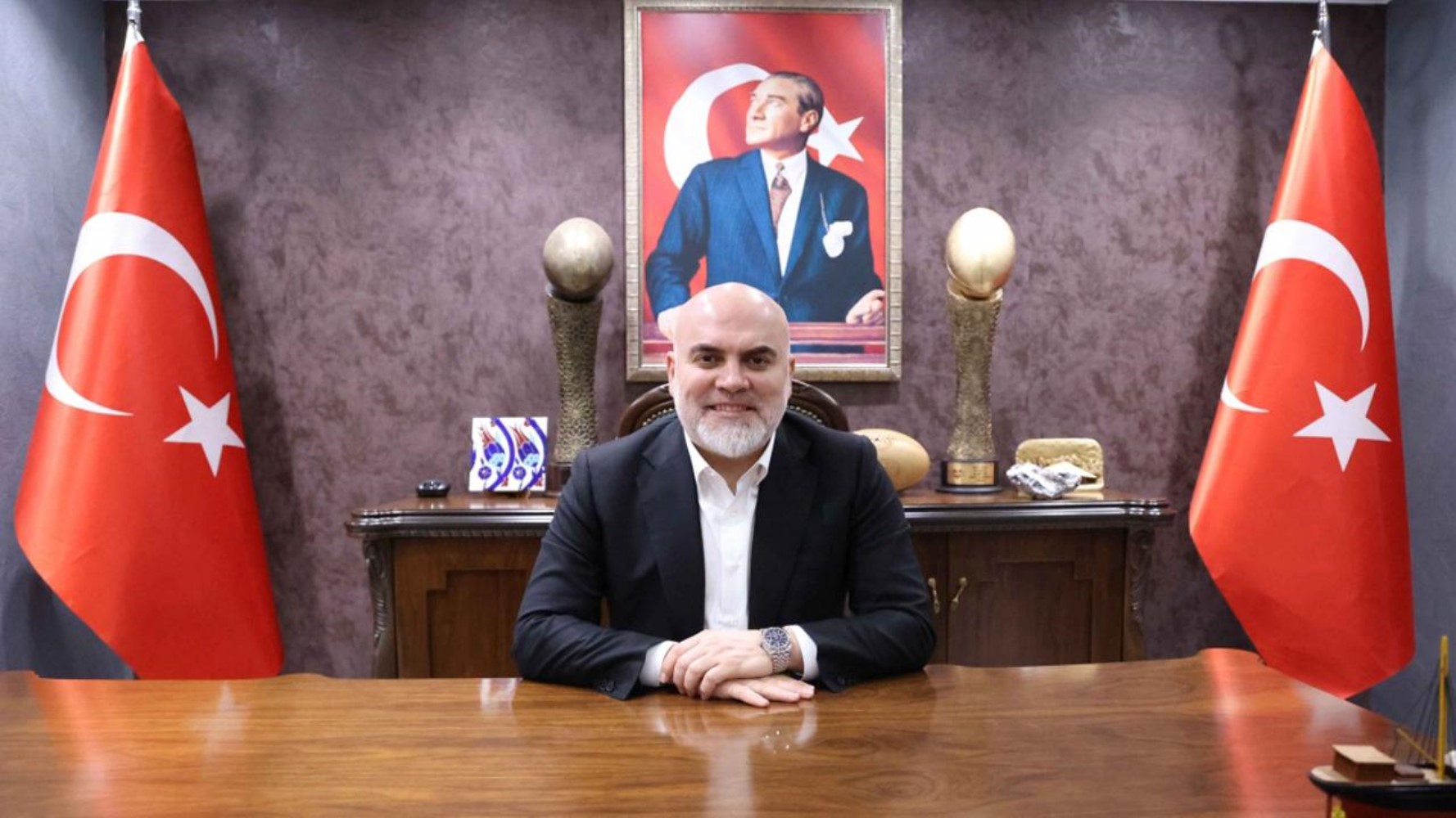 Son Dakika: Özgür Özel İBB borsası belgelerini paylaştı! İşte AKP'ye kuruluş yıl dönümü hediyesi...