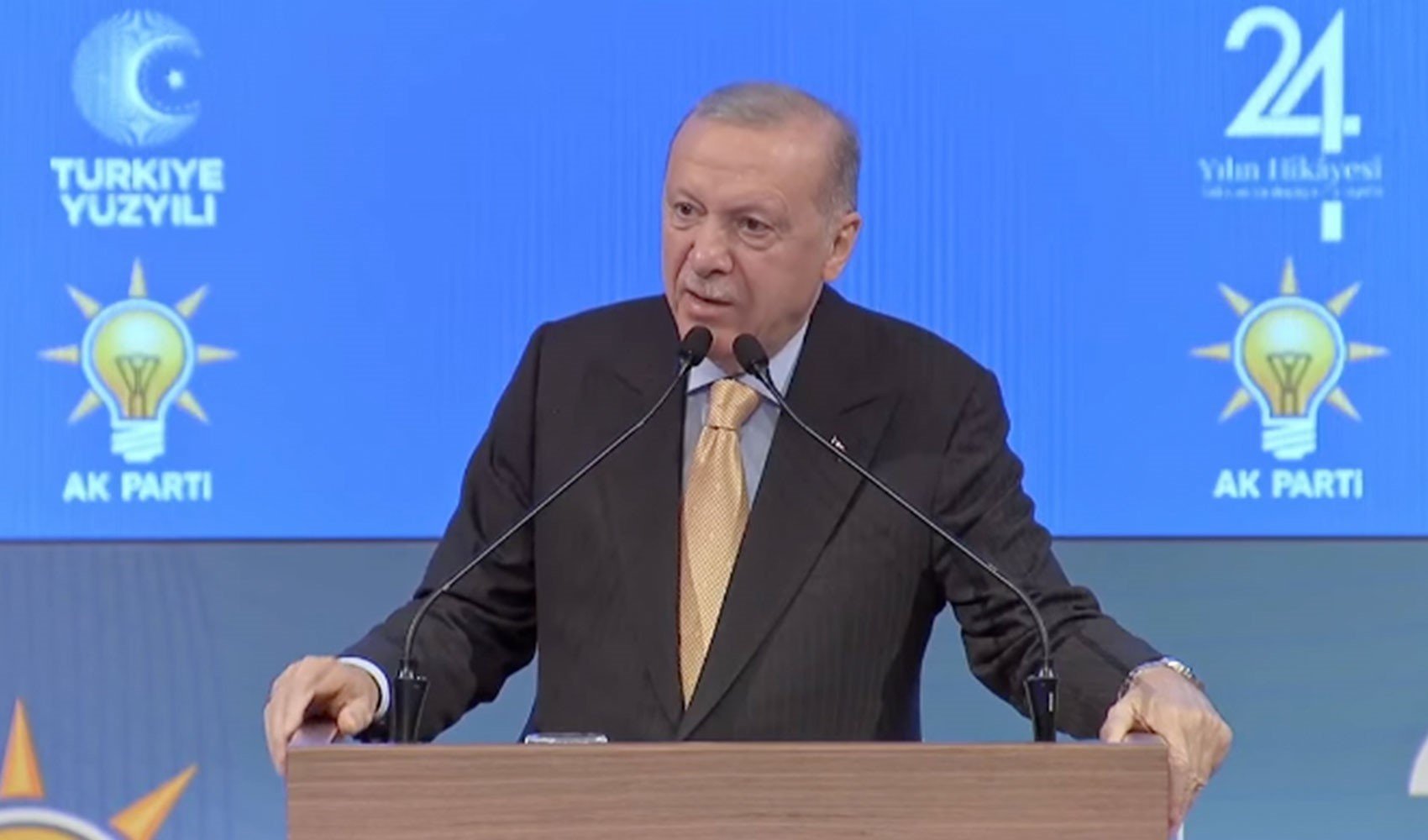 Son Dakika: Erdoğan Özlem Çerçioğlu'nu bu sözlerle savundu