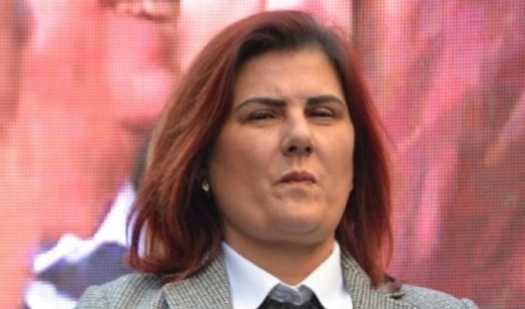 AKP'ye geçti, CHP'ye yüklendi: Özlem Çerçioğlu ‘Ben 6 metrekarede vakit geçiremem’ demiş