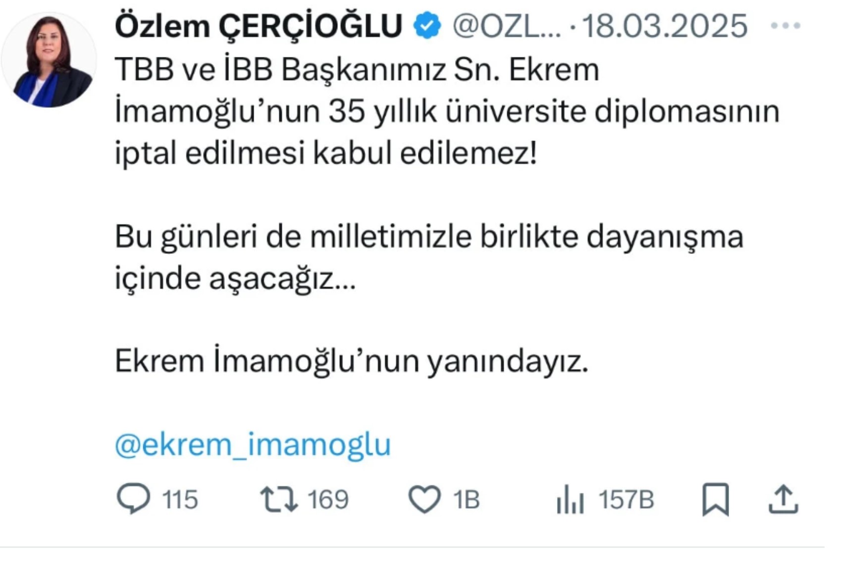 AKP'ye geçen Özlem Çerçioğlu'ndan sosyal medya hamlesi: Paylaşımlarını hala silmedi! İktidar buna ne diyecek?