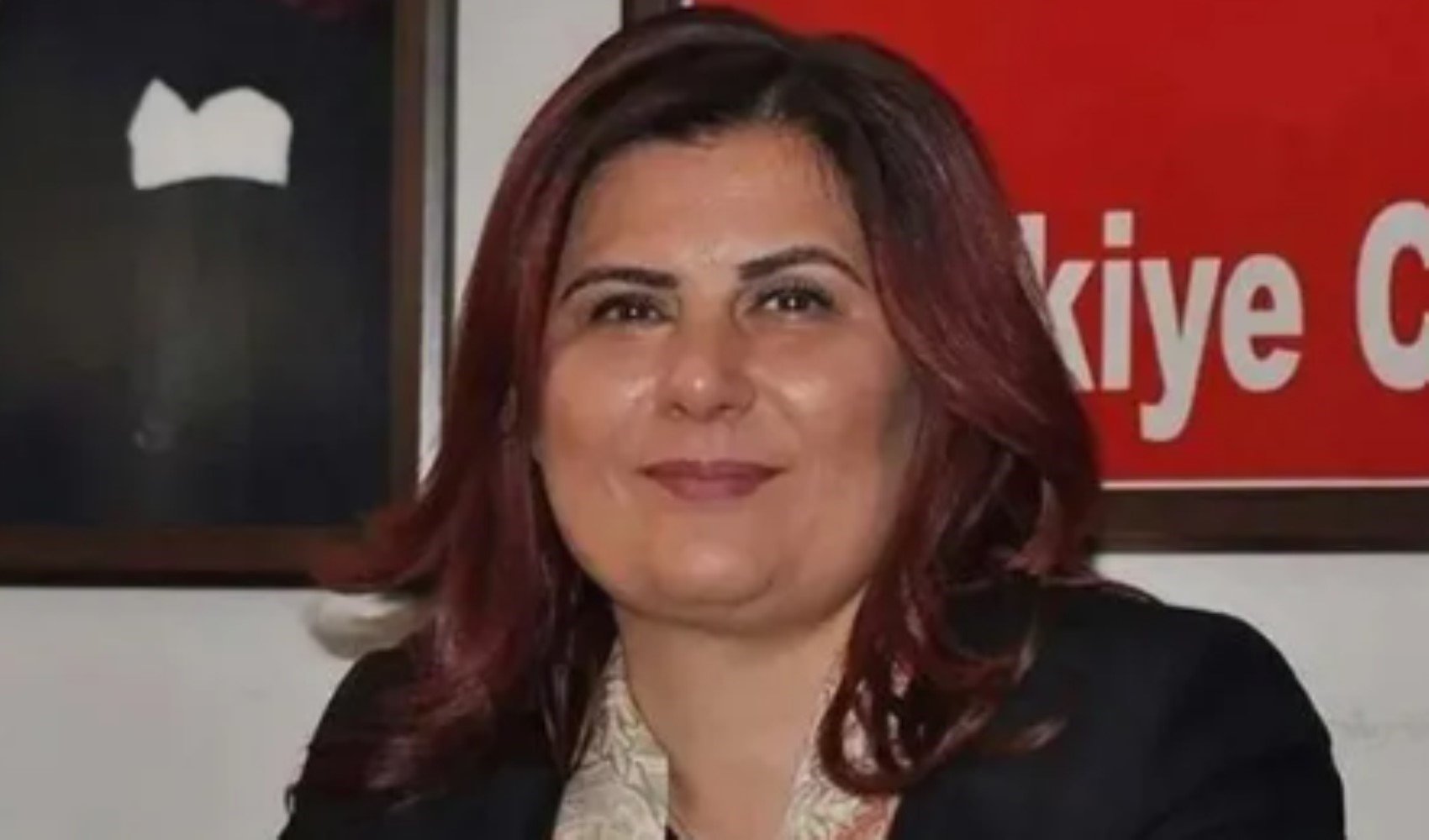 Özlem Çerçioğlu'na yaptığı göndermeli açıklamayla belediyeden istifa etti: Doğru tektir