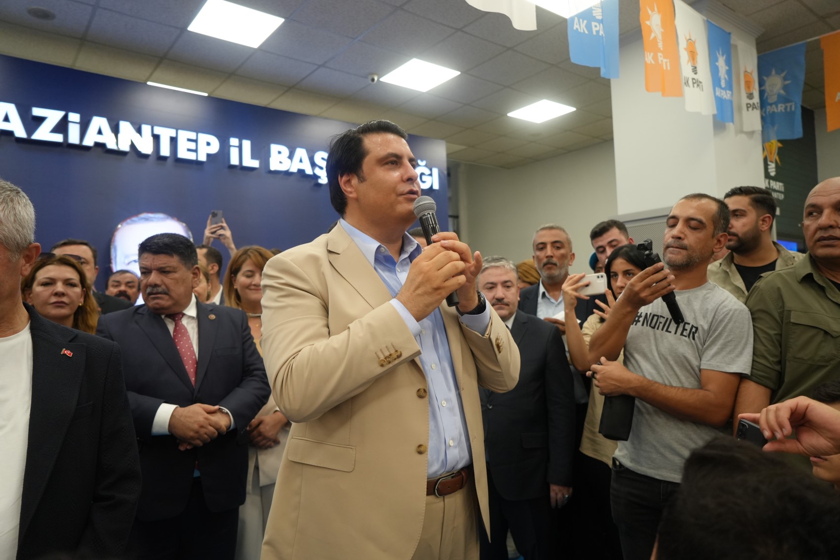 AKP’ye geçen Umut Yılmaz Gaziantep’te açıklamalarda bulundu: Bu yuvada ihanet etmek yok