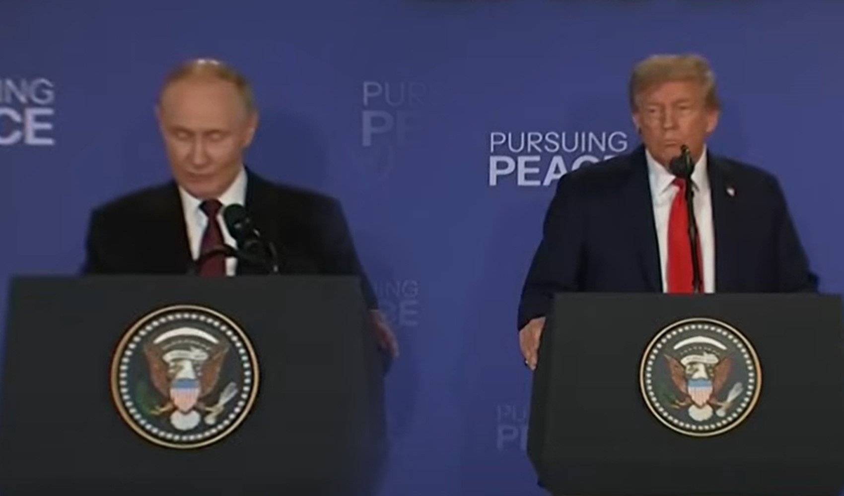 Trump ve Putin'in Alaska'daki zirvesinden anlaşma çıkmadı