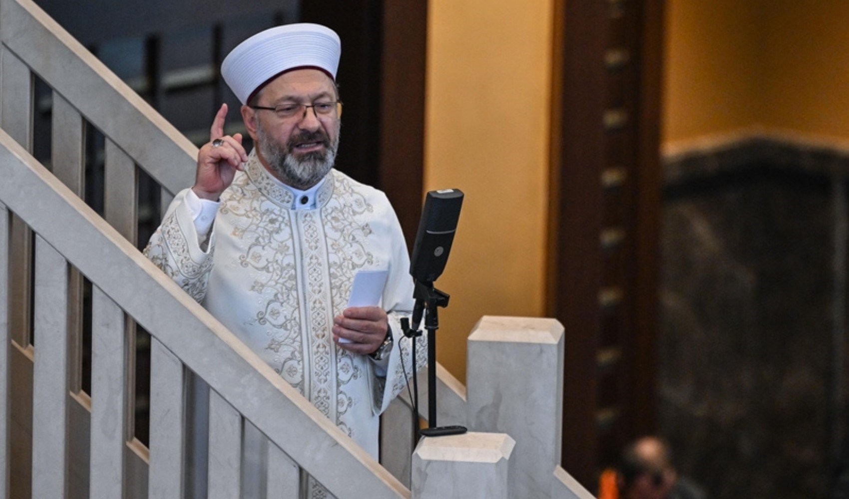 Son üç hutbesi çok tartışılmıştı: Diyanet İşleri Başkanı Ali Erbaş hakkında suç duyurusu!