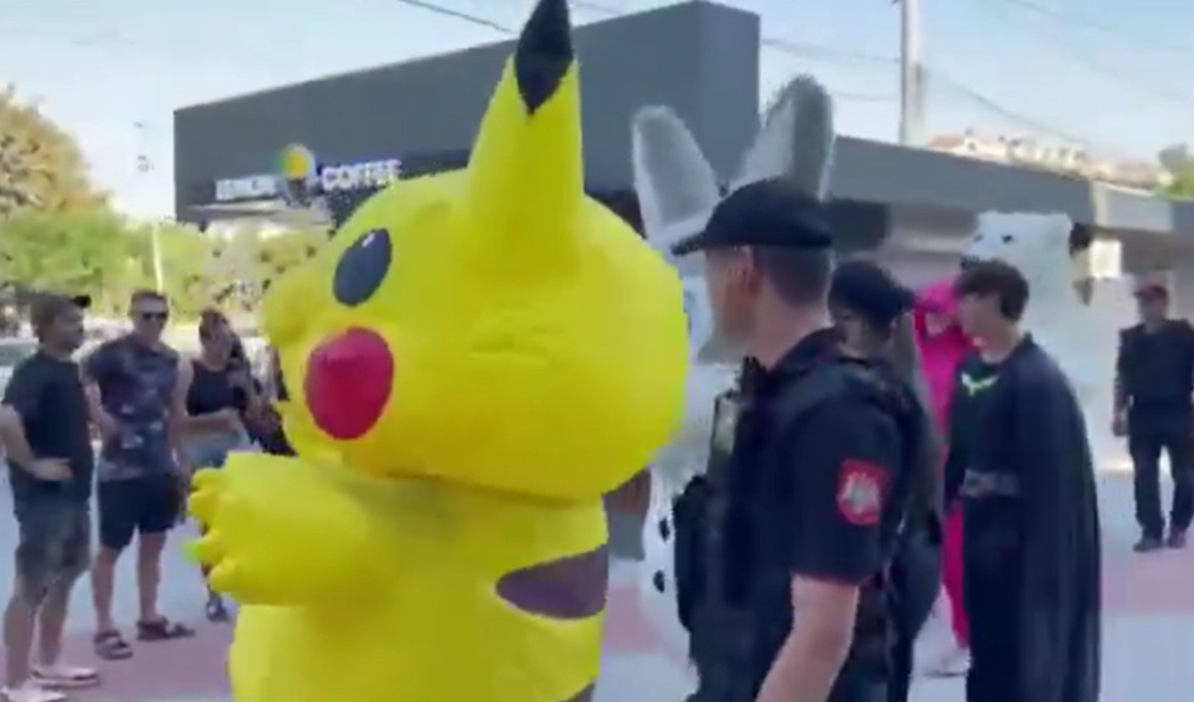 Pikachu gözaltına alındı!