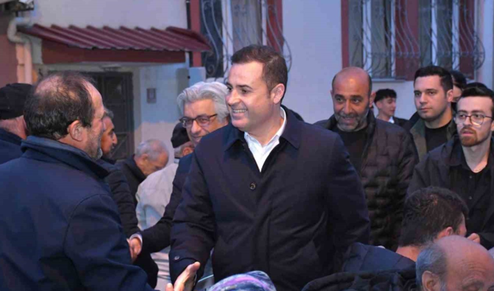 Balıkesir Büyükşehir Belediye Başkanı Akın'dan AKP açıklaması: Farklı noktaya çevirmek isteyenler oluyor
