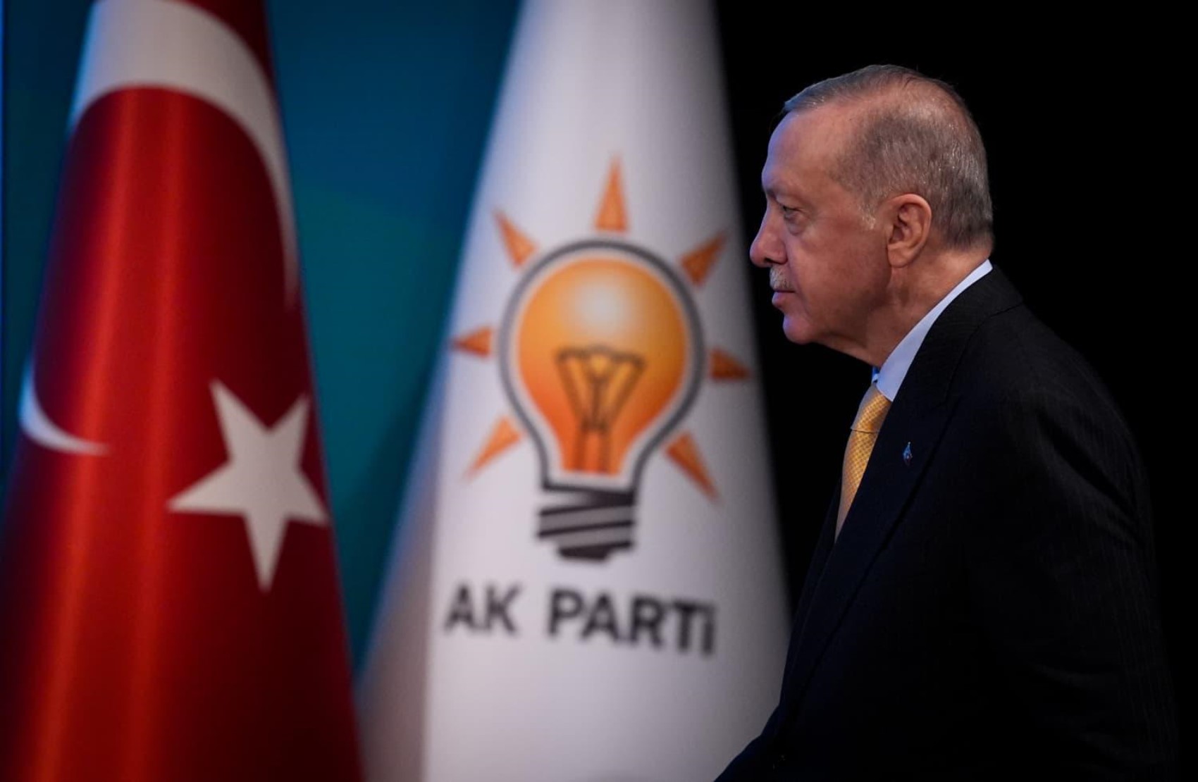 Transferler AKP’ye yetmedi: Son anketten sürpriz sonuç!