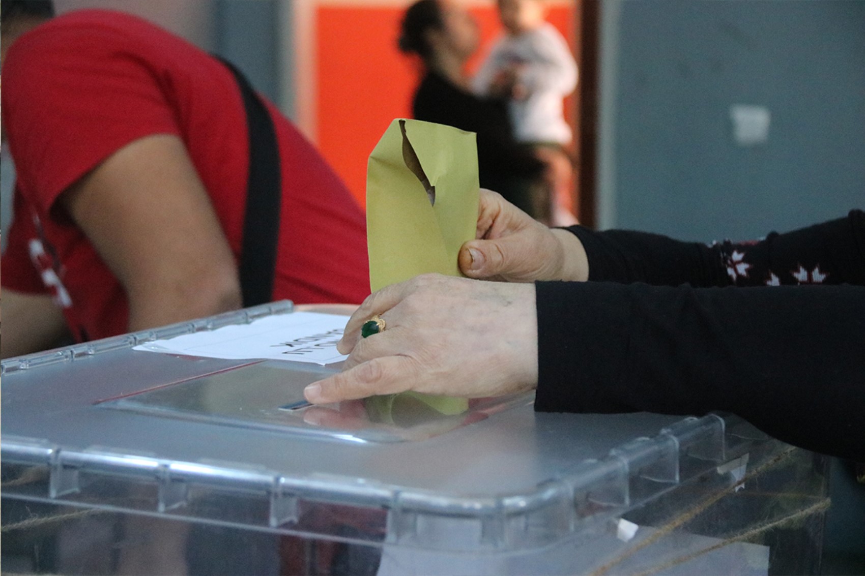 Transferler AKP’ye yetmedi: Son anketten sürpriz sonuç!