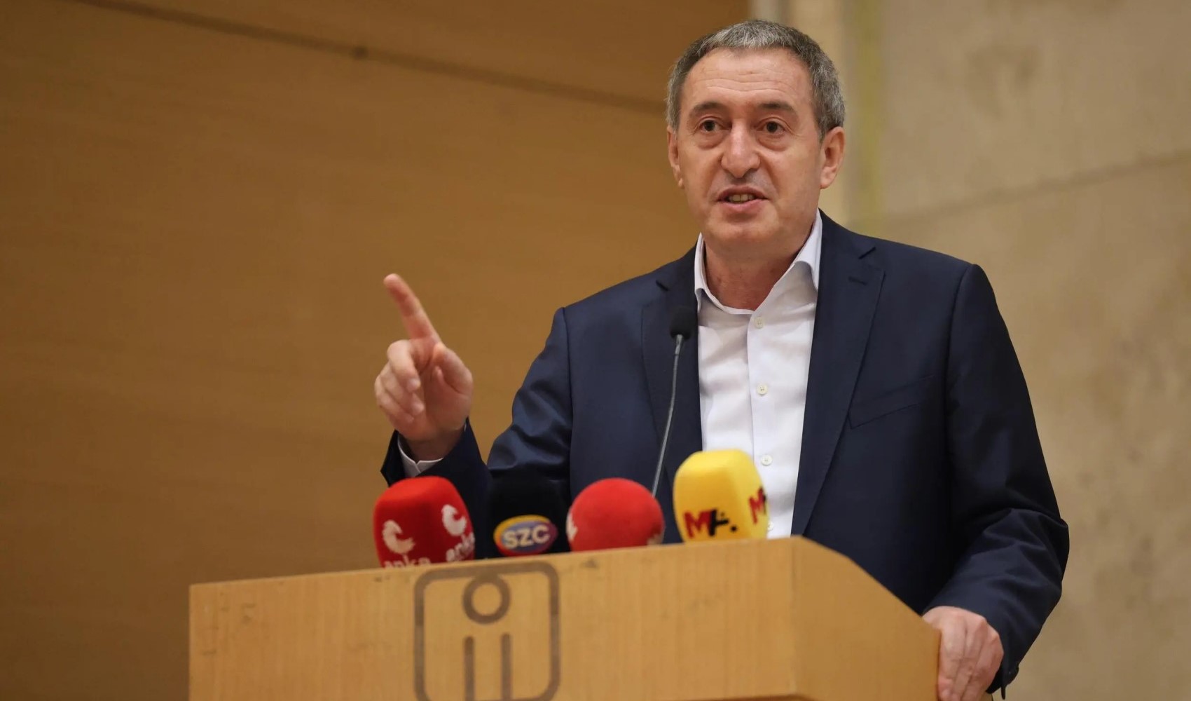 Tuncer Bakırhan: Alevi'yi görmezden gelen bir süreci asla kabul etmeyiz