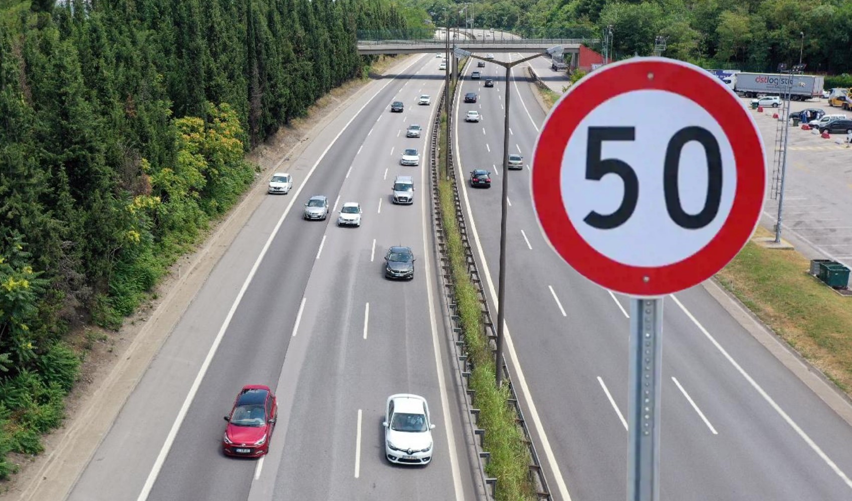 Yeni düzenleme yolda: E-5 ve otoyollarda hız sınırı ne olacak?