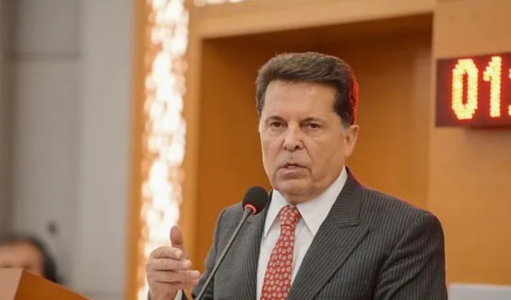 Ahmet Özer'den İnan Güney'in tutuklanmasına tepki: Barışa hizmet etmez Ahmet Özer'den İnan Güney'in tutuklanmasına tepki: Barışa hizmet etmez