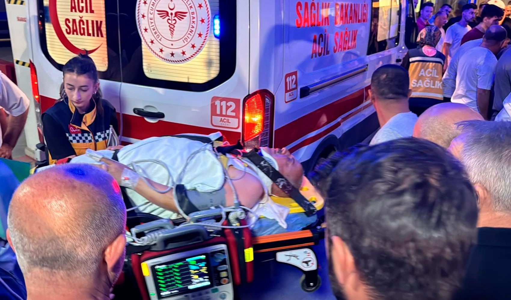 AKP'li belediye başkanı trafik kazası geçirdi