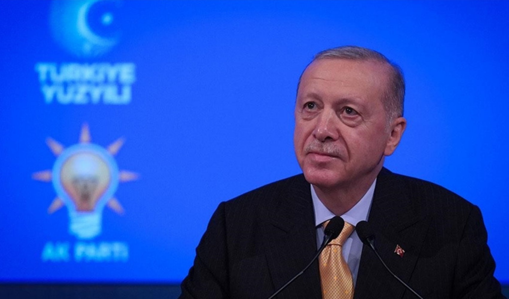 Parti içinden iki isme sert çağrı yapıldı!