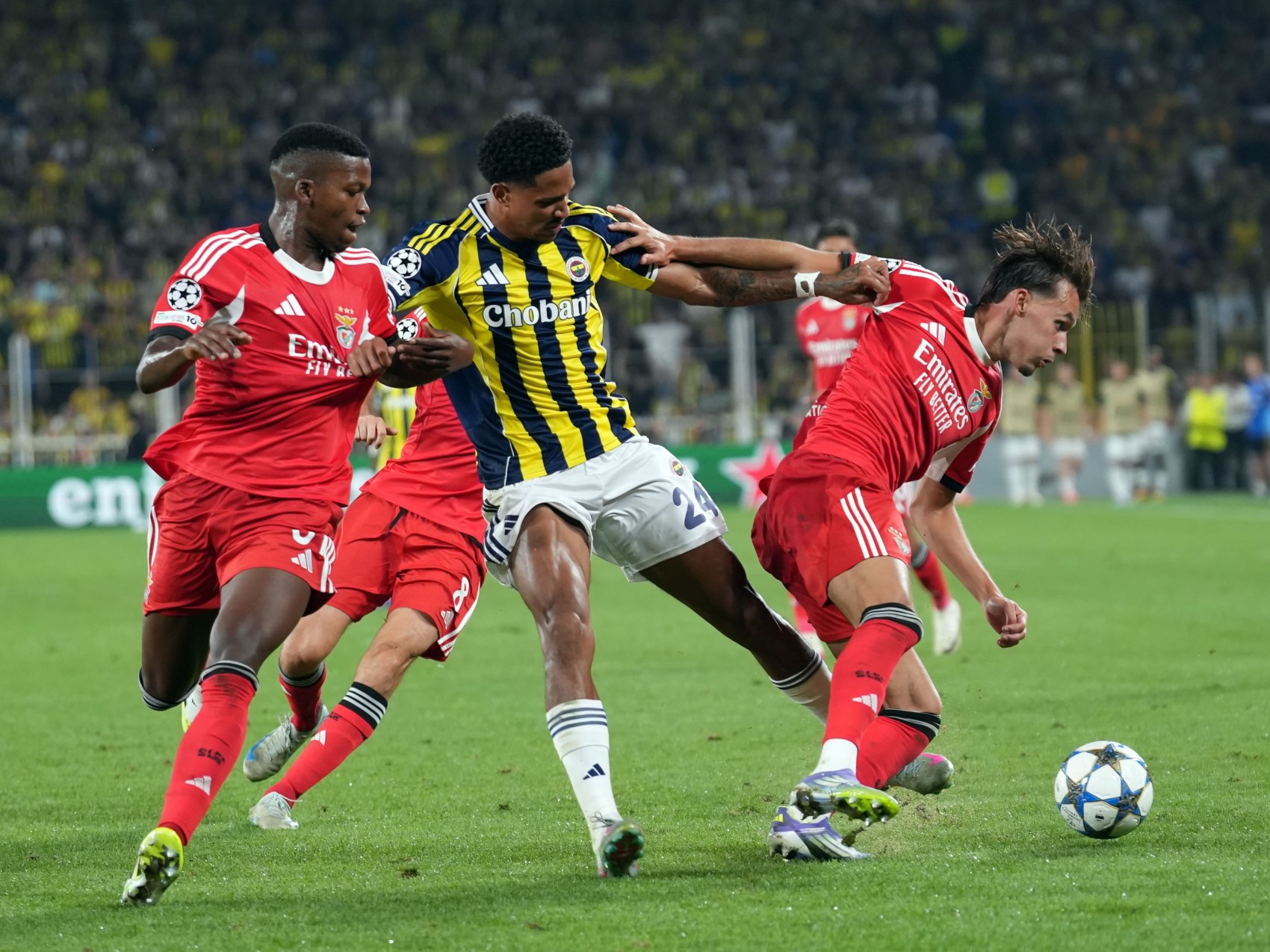 Fenerbahçe, Benfica ile golsüz berabere kaldı, UEFA ülke puanı sıralaması güncellendi! Türkiye kaçıncı sırada?