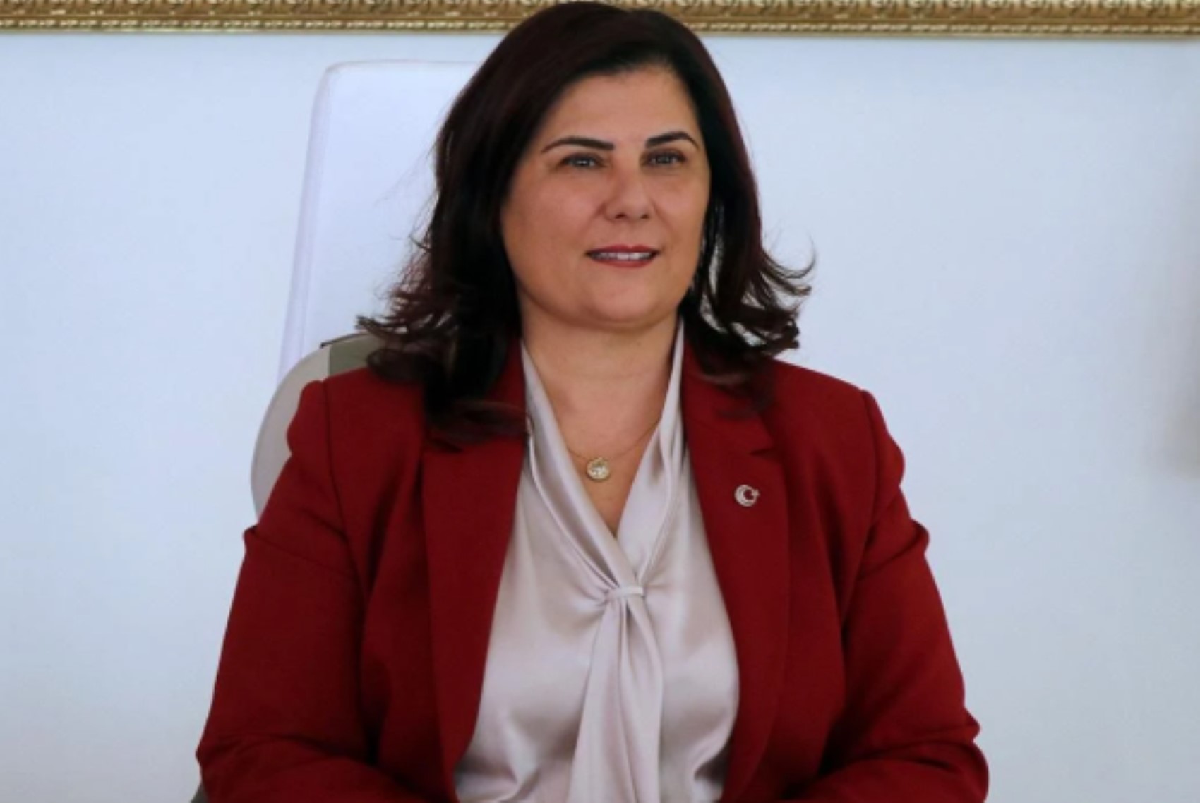 Özlem Çerçioğlu'na jet hızında kredi: Ticari sırmış