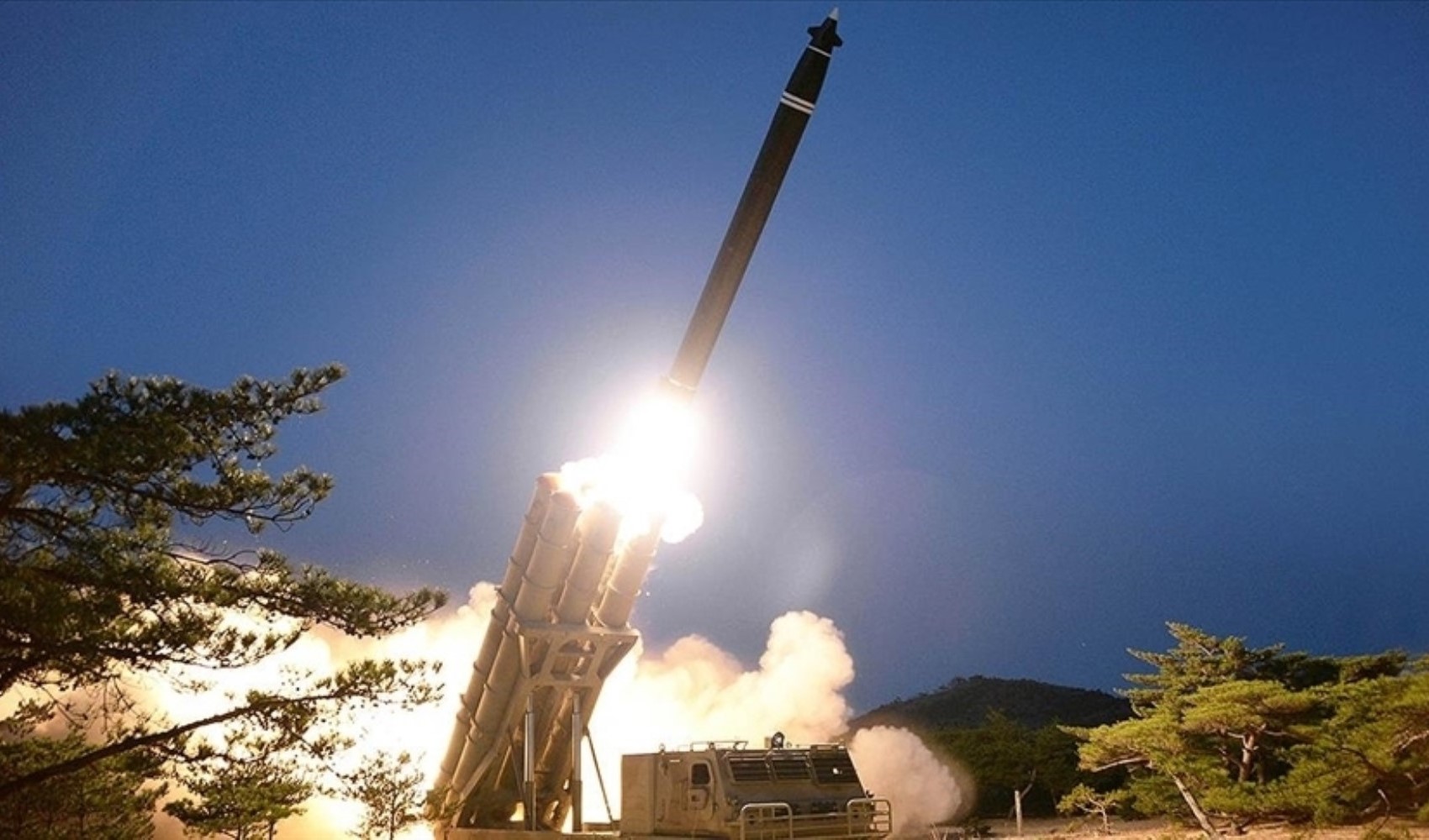 Yemen, İsrail'e füze fırlattı