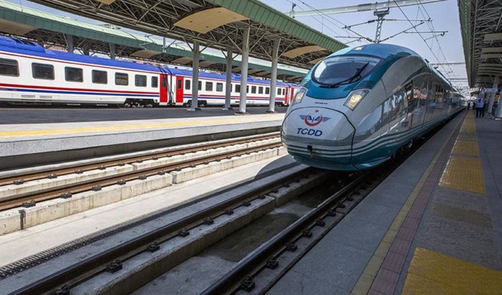 Zarar rekoru kıran TCDD, çikolataya milyonlar harcadı