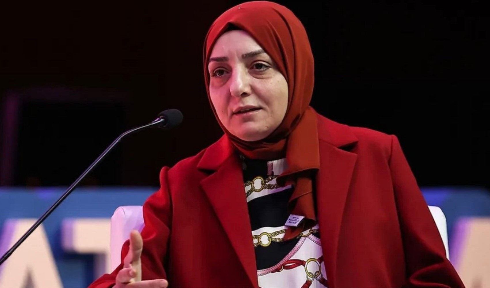 Ters kelepçe ile tehdit etmişti: Erdoğan'ın Başdanışmanı geri adım attı