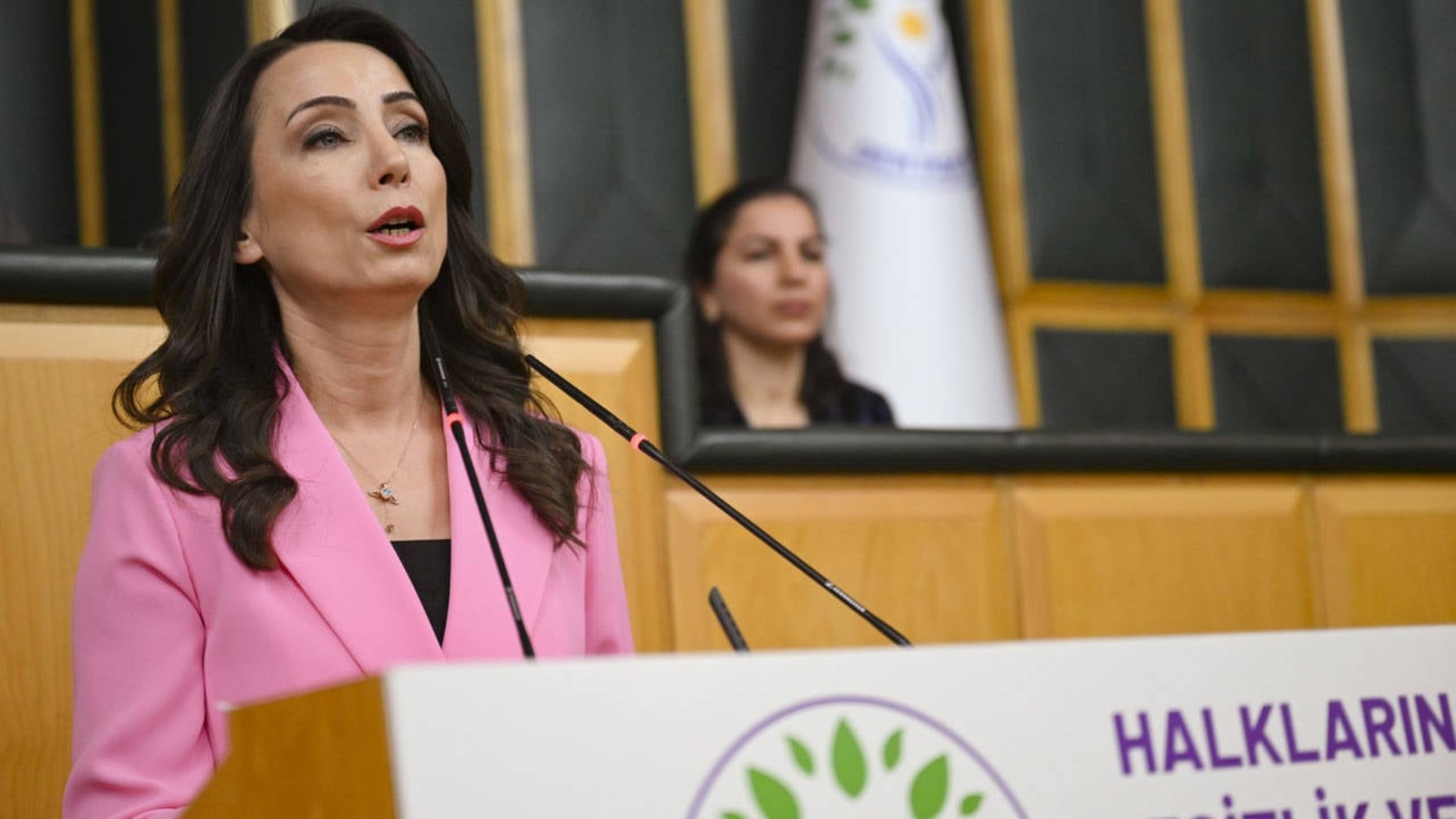 Açılım sürecinde çatlak mı var? DEM Parti'den peş peşe tepkiler geldi: Bahçeli'nin o sözlerini hatırlattı