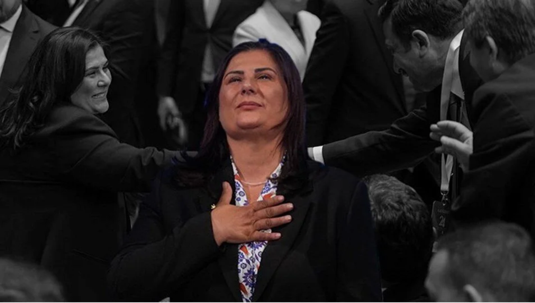 Özlem Çerçioğlu'nun ardından siyasette domino etkisi: İktidar hazırlıklara başladı! 40 Belediye Başkanı daha yolda iddiası