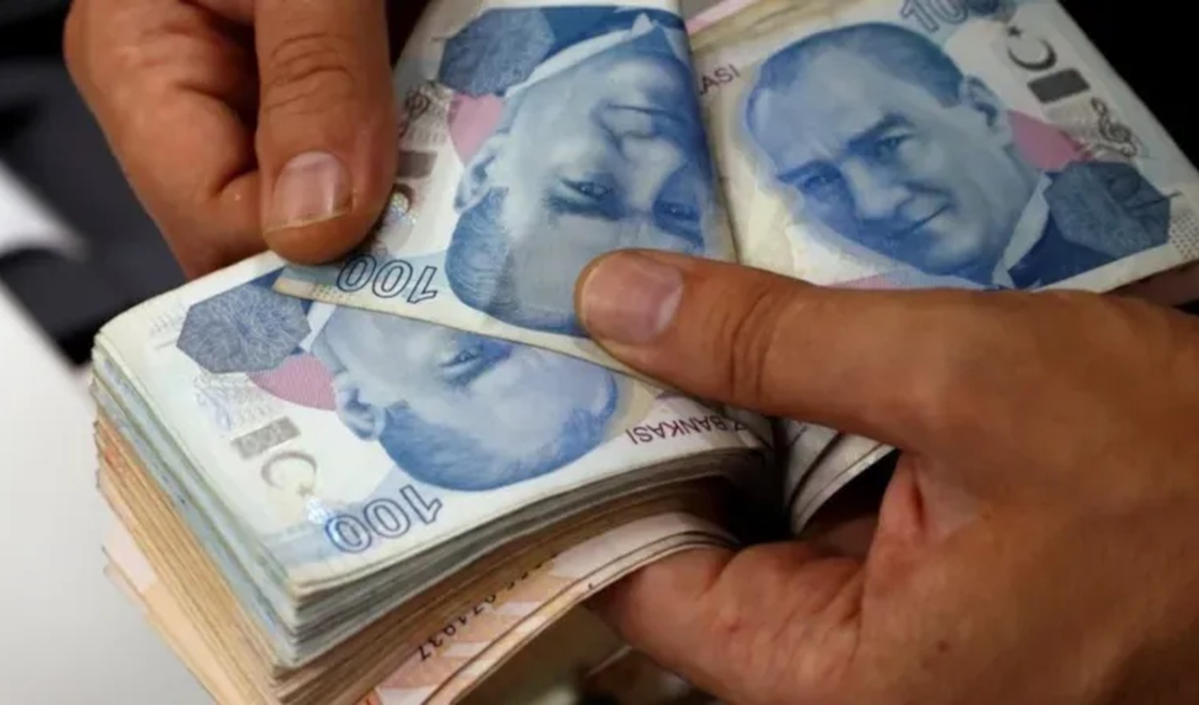 Bankalardan rekor gelir: Yurttaşın cebinden tüketici kredilerine rekor faiz gitti