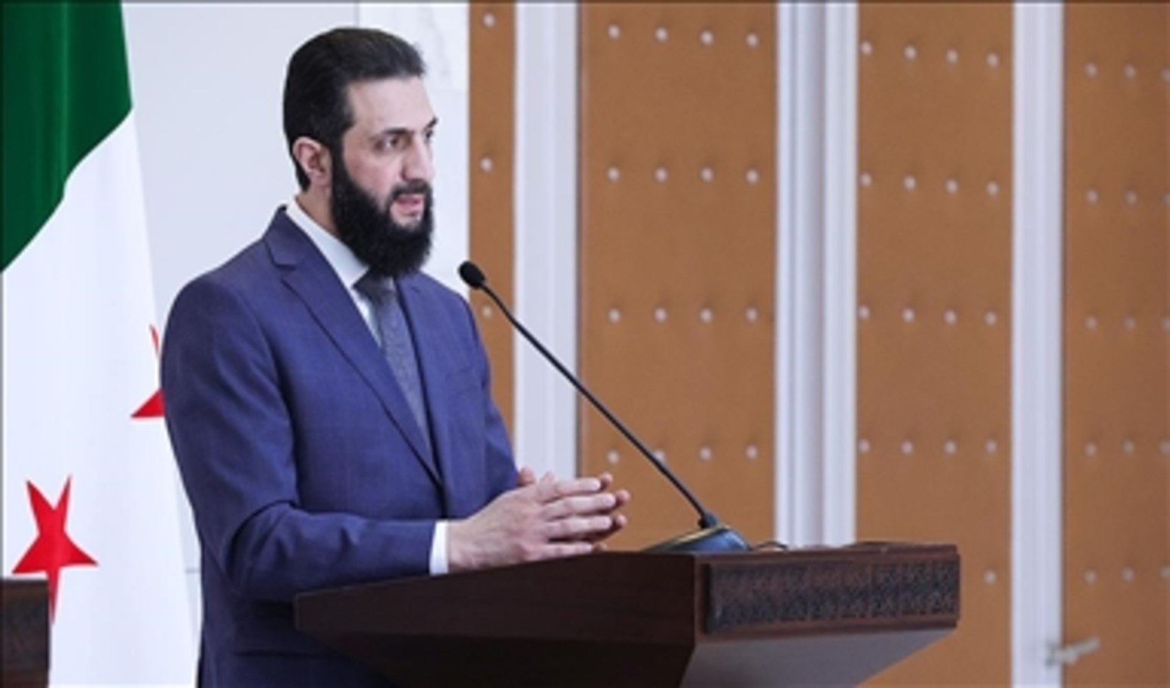 Suriye Devlet Başkanı eş-Şara, ABD'nin Suriye Özel Temsilcisi Barrack ile bir araya geldi