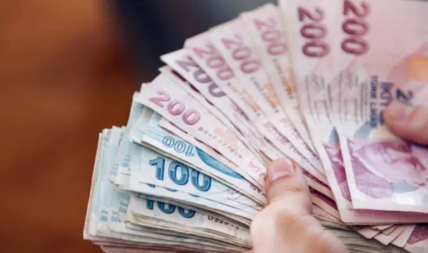 Mevduat faizleri düşüyor: İşte 500 bin, 750 bin ve 1 milyon TL'nin aylık getirisi