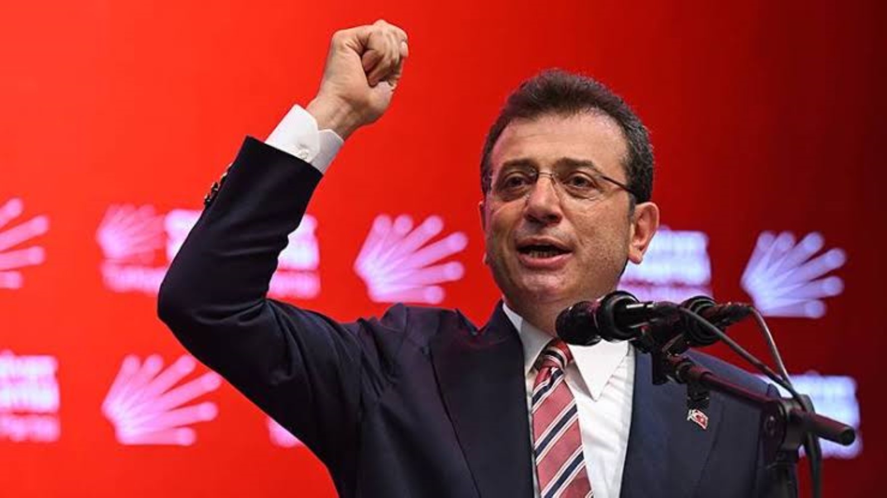 Ekrem İmamoğlu'nun milletvekillerine gönderdiği kitapçığın içeriği belli oldu: İşte operasyonların perde arkası...