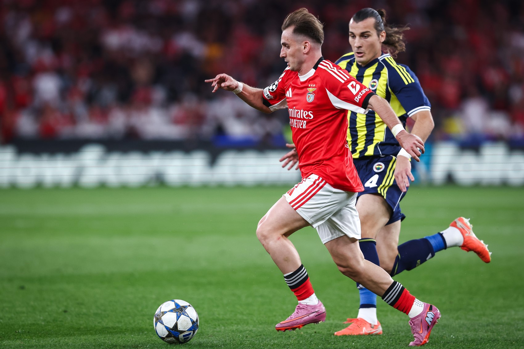 Benfica'nın galibiyet pozunda Kerem Aktürkoğlu ayrıntısı