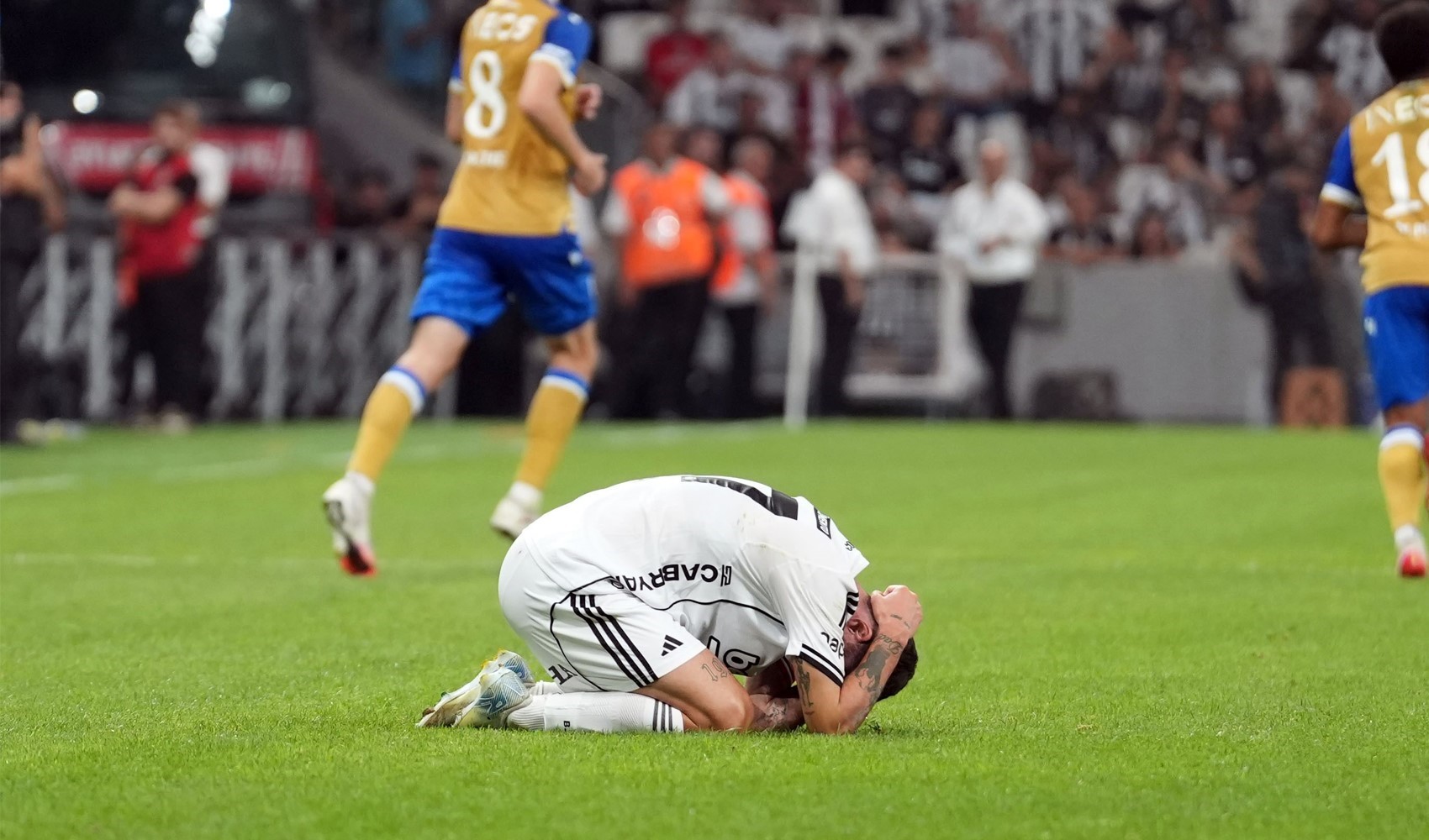 Beşiktaş'tan Avrupa Kupalarına erken veda: İsviçre ekibine mağlup oldu