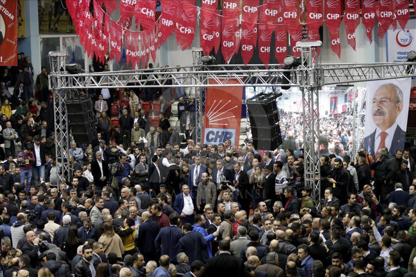CHP’ye yönelik yeni baskı hamlesi: Sıradaki hedef İstanbul İl Kongresi mi?