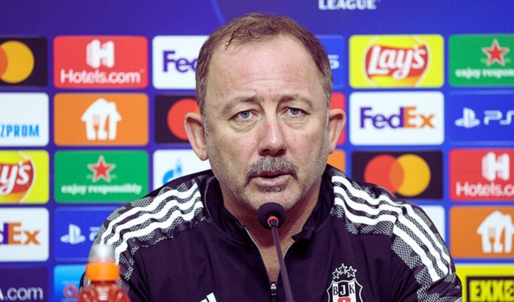 Beşiktaş'ta Sergen Yalçın yeniden görevde