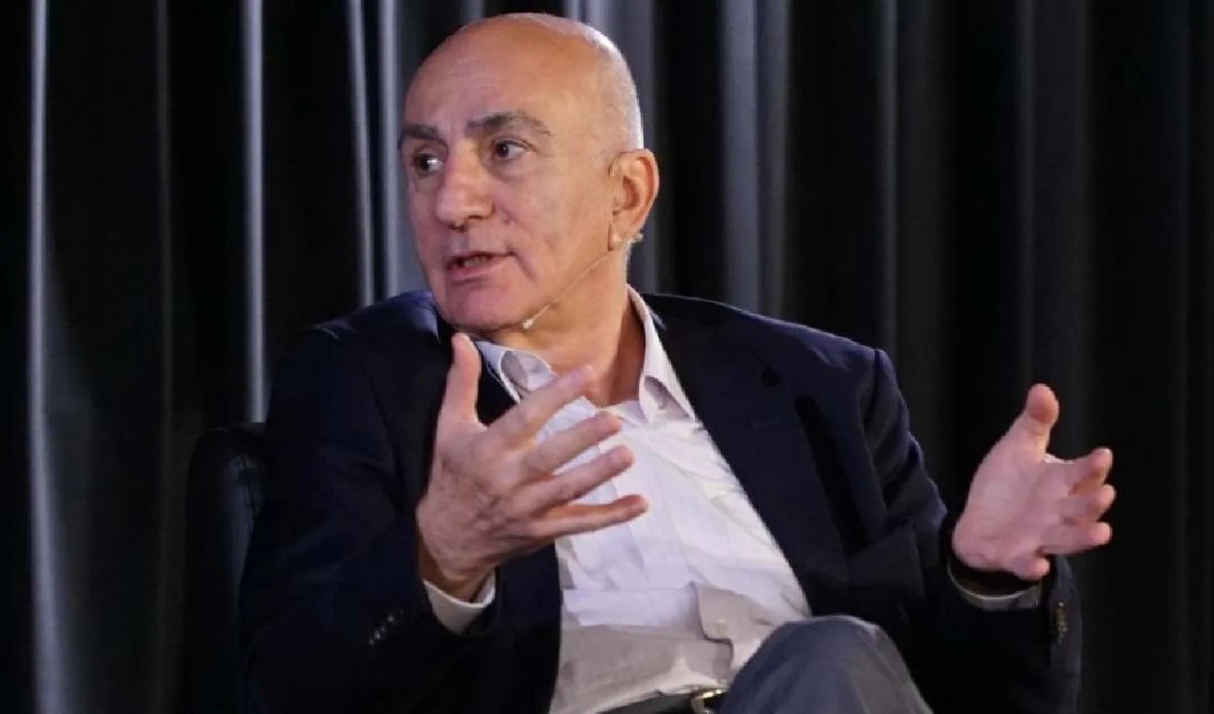 Mahfi Eğilmez’den sahte diploma skandalına sert tepki: 'Hocasının sahte olduğu üniversiteye kim güvenir?'