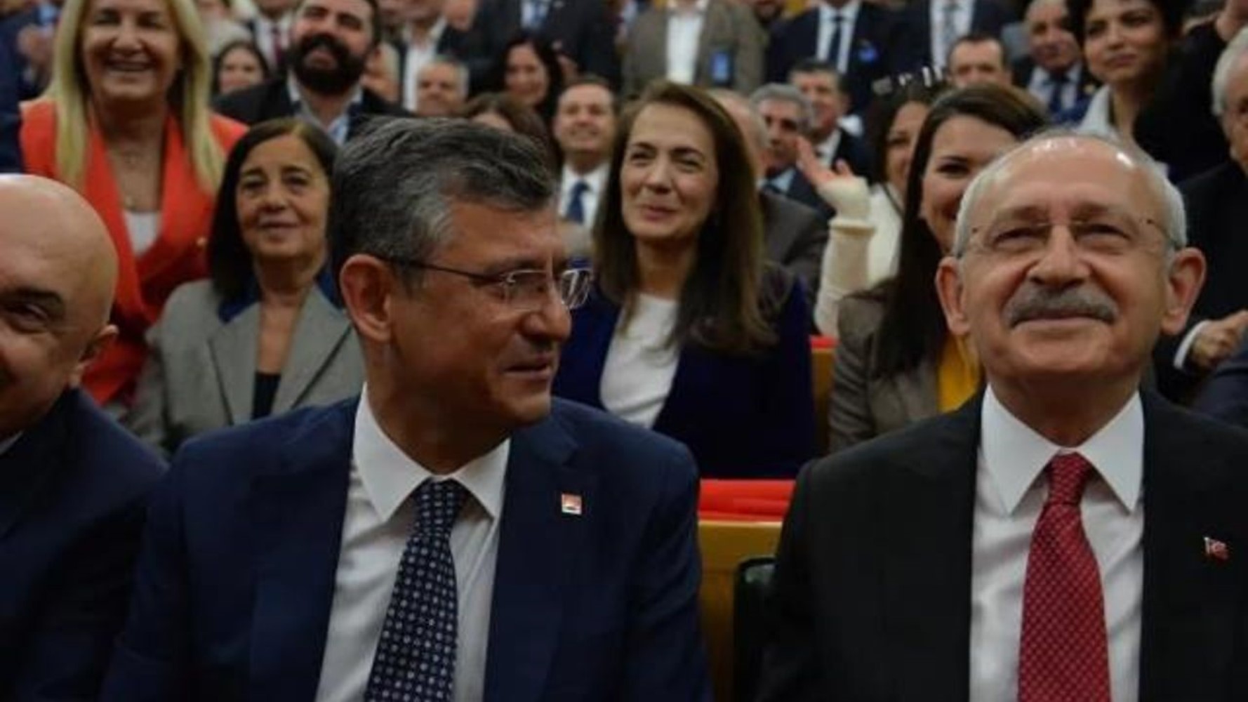 Son konuşmasında ağlamıştı: Özgür Özel'den 2023 seçimleriyle ilgili çarpıcı Kılıçdaroğlu çıkışı!