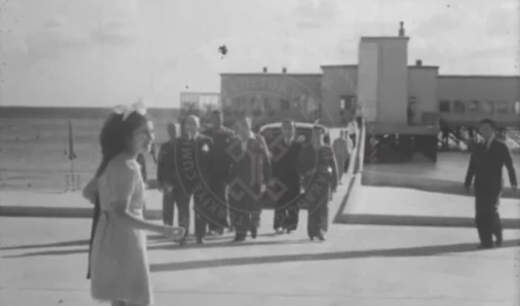 88 yıl sonra gün yüzüne çıktı: Atatürk'ün çocuklarla görüntüleri ilk kez yayınlandı