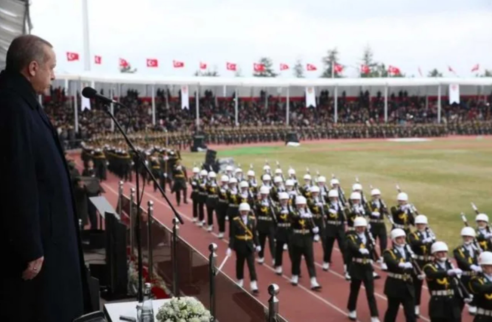 Geçtiğimiz yıl krize neden olmuştu: Harp okulları mezuniyet töreninde dizi müziği çalındı