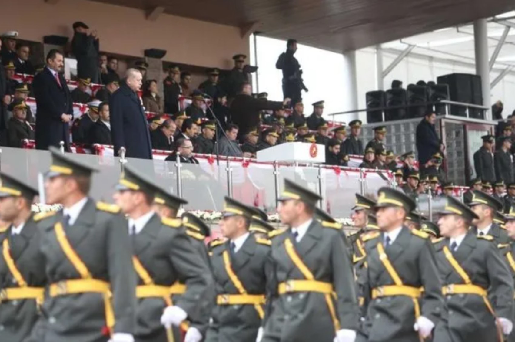 Geçtiğimiz yıl krize neden olmuştu: Harp okulları mezuniyet töreninde dizi müziği çalındı