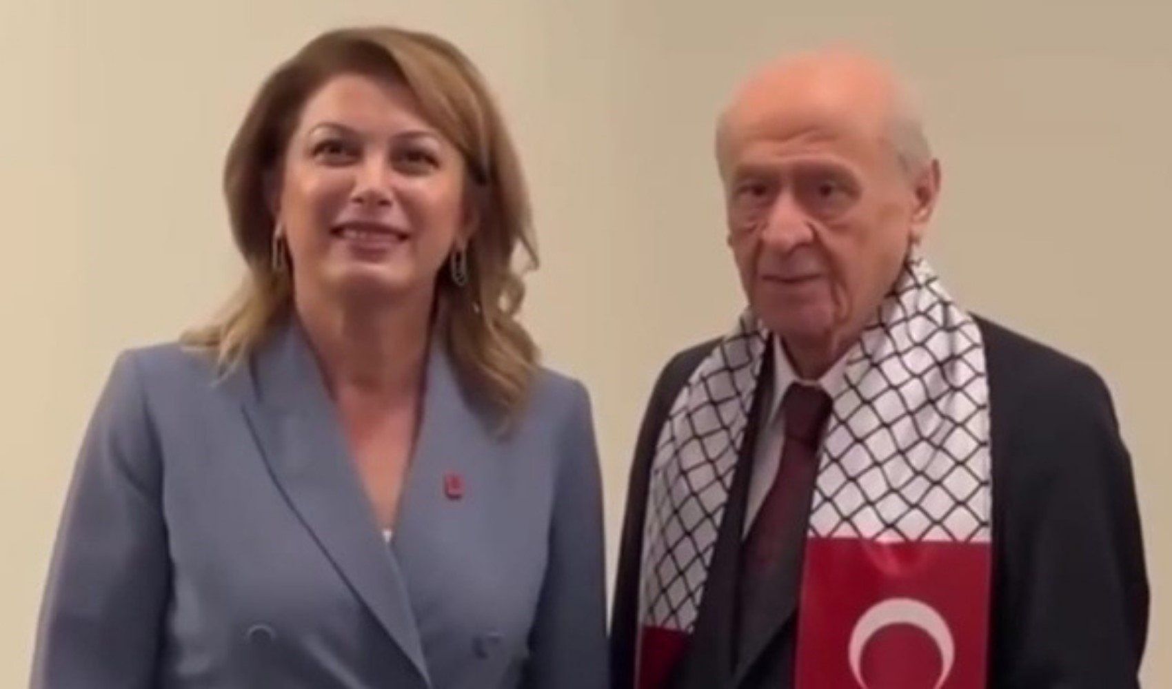 CHP'de Devlet Bahçeli çatlağı CHP'de Devlet Bahçeli çatlağı
