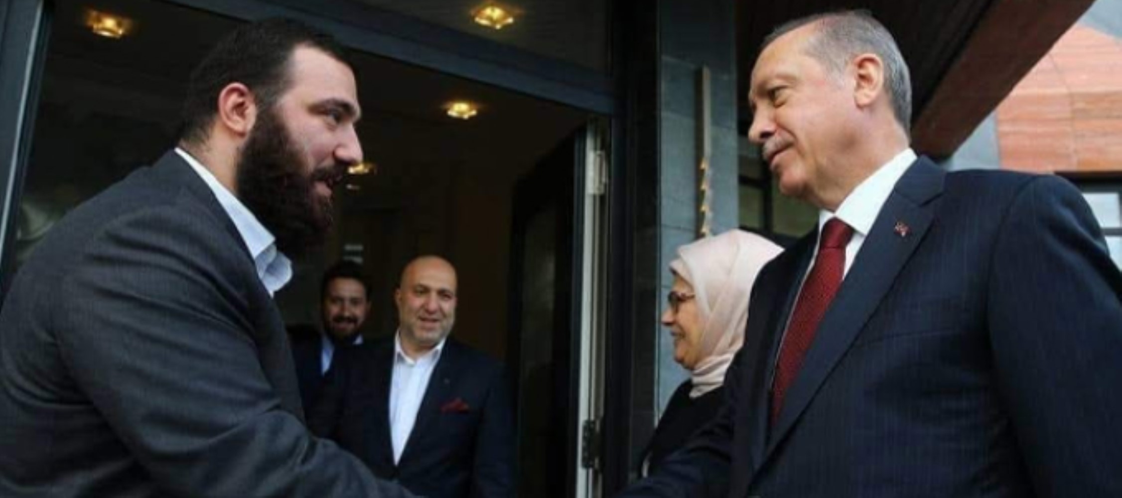 Sahte diploma skandalında yeni perde: Osmanlı torunu mezuniyet belgesini defalarca sorgulamış