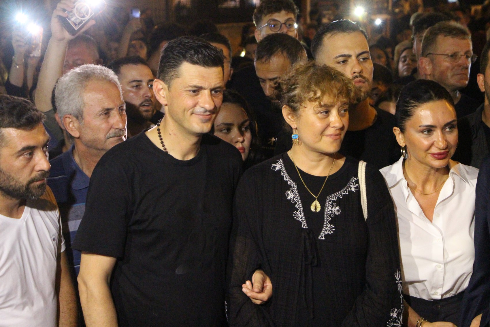 Trabzonlular siyah renkli kıyafetlerle Sinem Topaloğlu için yürüdü