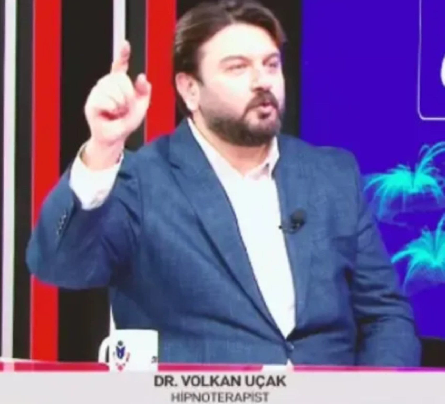 Sahte diplomalı psikolog Volkan Uçak halı yıkamacısıymış! Murat Övüç'ün seans aldığı ortaya çıktı
