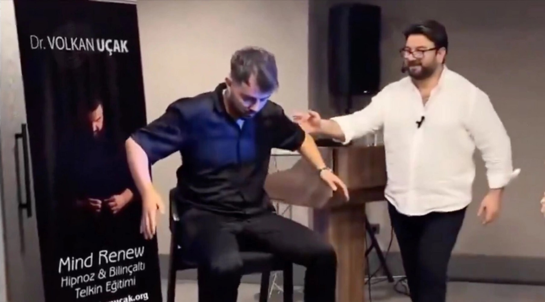 'Psikolog' diye tanıtılmıştı! Volkan Uçak'tan sahte diploma iddialarına yanıt geldi: 'Halıcı olmama engel değil ki'