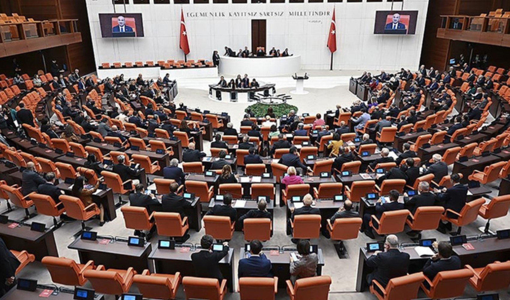 Komisyonun ismi nihayet belli oldu: Oy birliğiyle kabul edildi