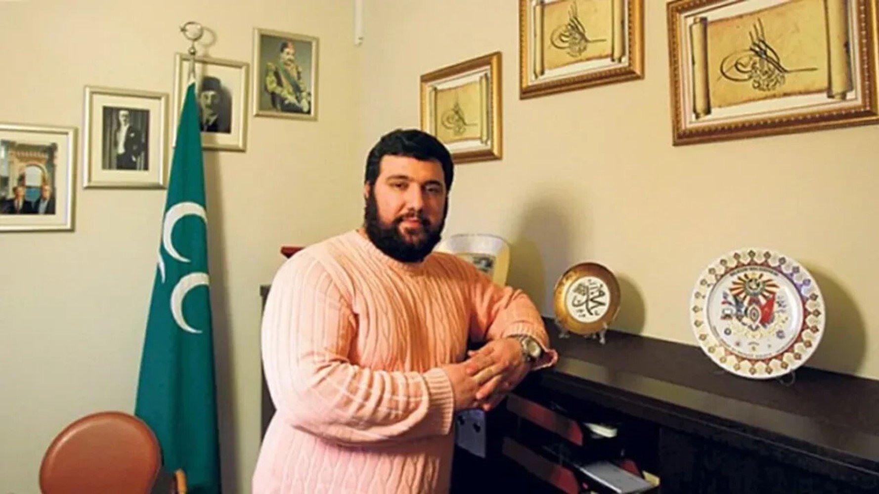 Abdülhamit'in sahte diplomalı torunu bakın ne yapmış... İşte 'Osmanlı'yı ihya' planı: Metrekaresi 50 bin TL!